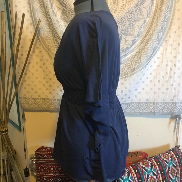 Top - Picture 2 of 3